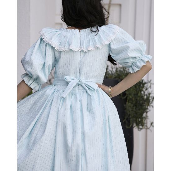 صورة فستان بناتي مقلم بياقة كشكشة انسيابية | ألوان (سماوي، لحمي) - 1143